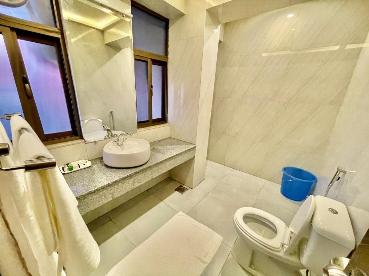 Hotel Shelton'S Ambassador Islamabad Exterior foto